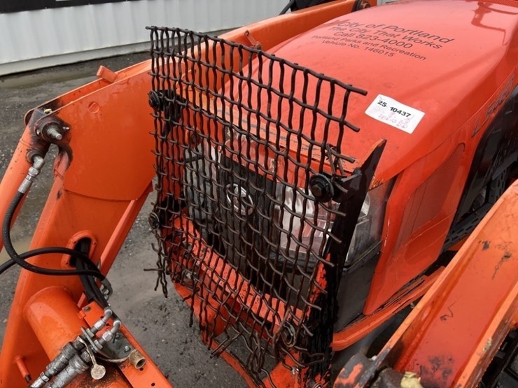 2014-kubota-l5460hst-4wd-compact-utility-tractor-image-10