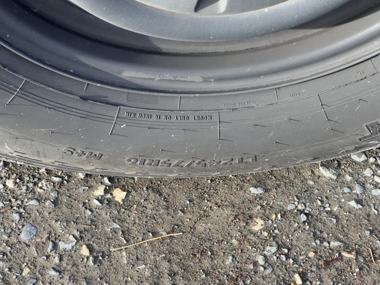 2016-mercedes-benz-sprinter-2500-image-17