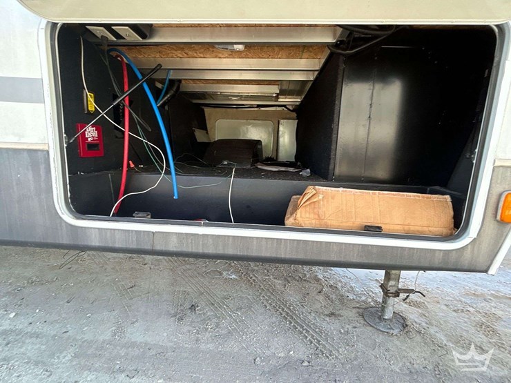 2013-keystone-laredo-la329re13-37ft.-t/a-fifth-wheel-travel-trailer-image-38