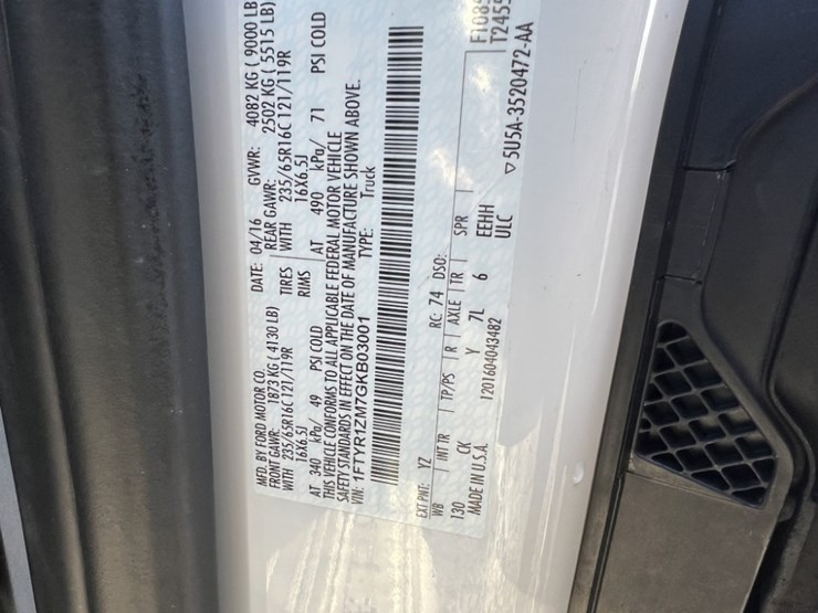 2016-ford-transit-image-10