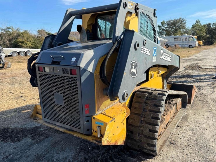 2017-deere-333g-image-9