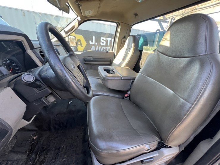 2008-ford-f450-image-25