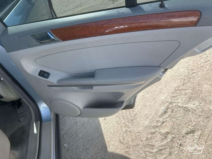 2006-mercedes-benz-ml350-image-22