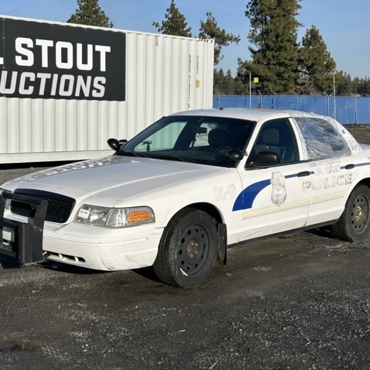 2009 Ford Crown Victoria Sedan
