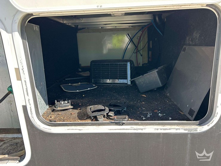 2013-keystone-laredo-la329re13-37ft.-t/a-fifth-wheel-travel-trailer-image-48