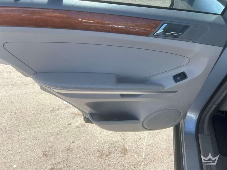 2006-mercedes-benz-ml350-image-18