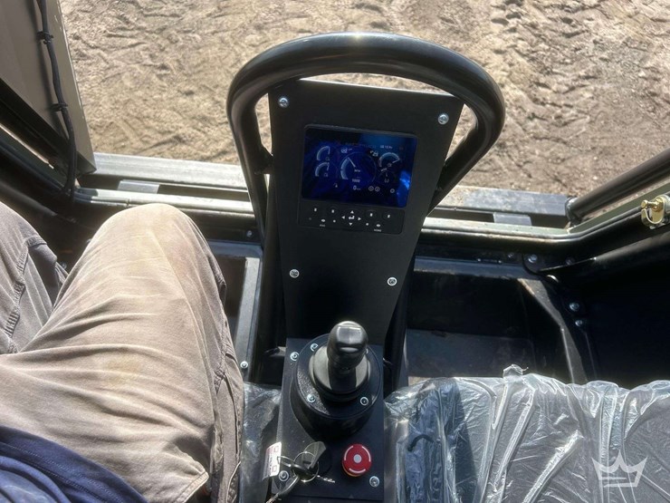 2023-fat-truck-2.8c-image-14