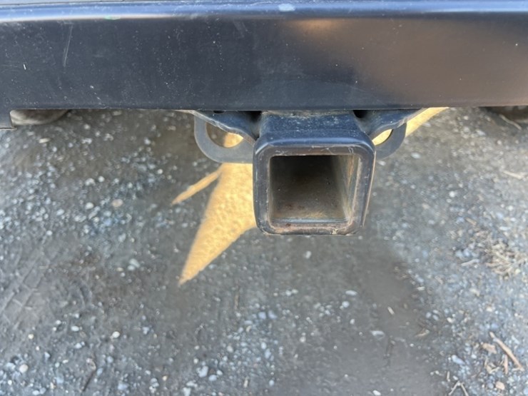 2017-chevrolet-silverado-crew-cab-pickup-image-18