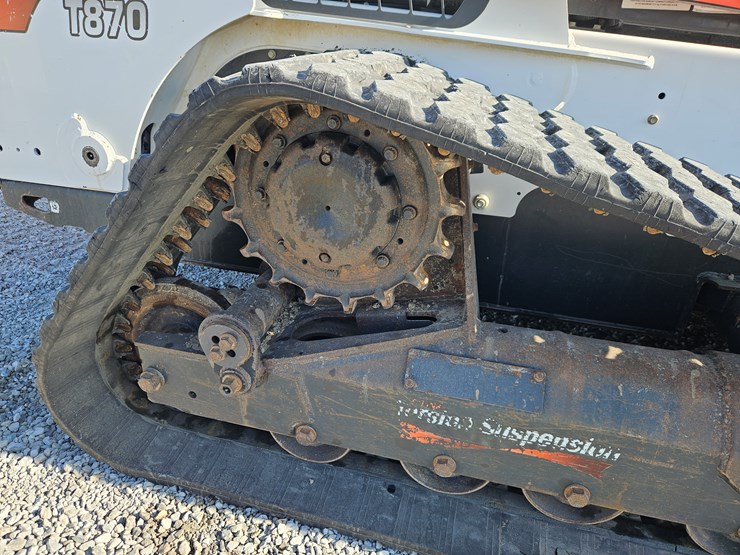 bobcat-t870-image-22