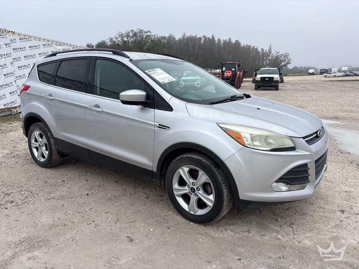 2015-ford-escape-image-2