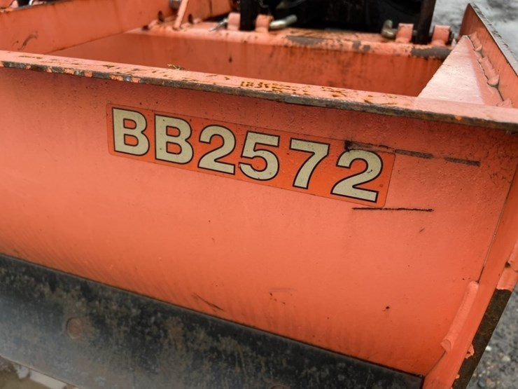 2014-kubota-l5460hst-4wd-compact-utility-tractor-image-27