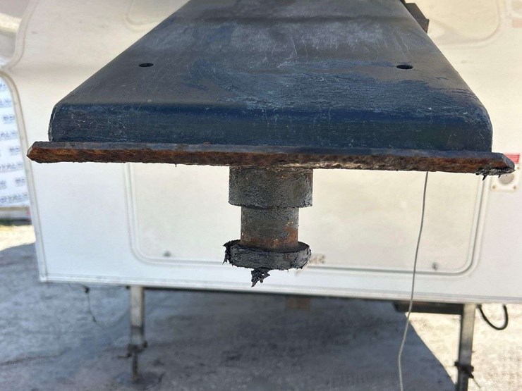 2013-keystone-laredo-la329re13-37ft.-t/a-fifth-wheel-travel-trailer-image-70