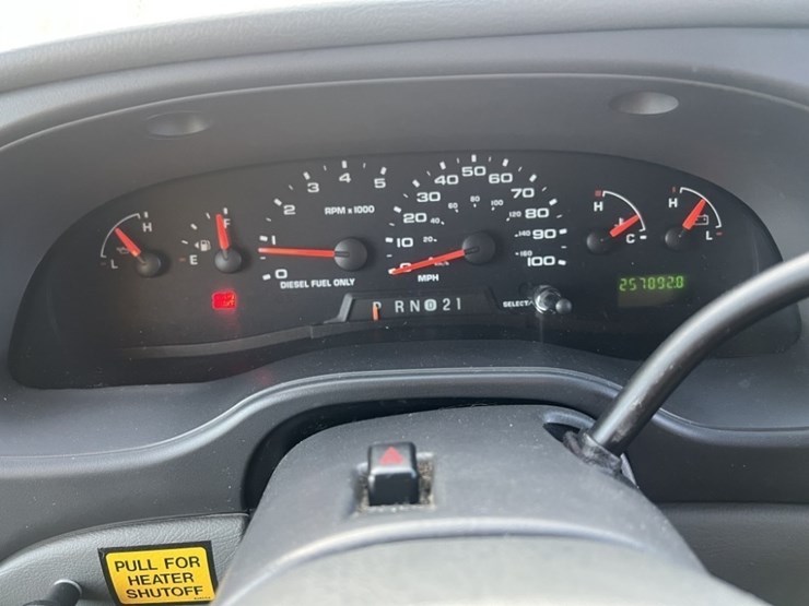 2004-ford-e350-sd-image-30