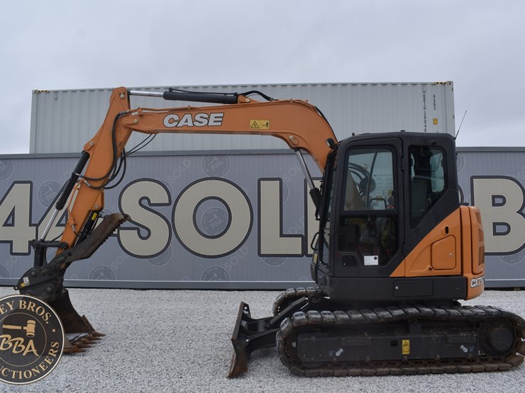 2022-case-cx75csr-image-3