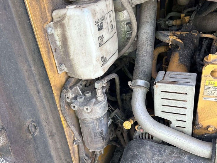 2014-caterpillar-257d-image-14