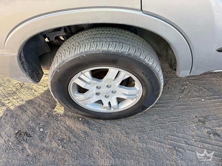 2004-mitsubishi-endeavor-image-18