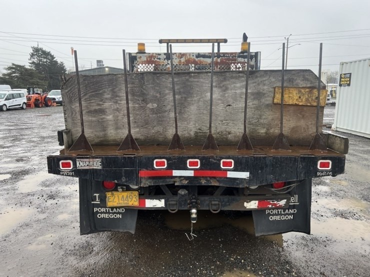 2000-freightliner-fl50-image-5