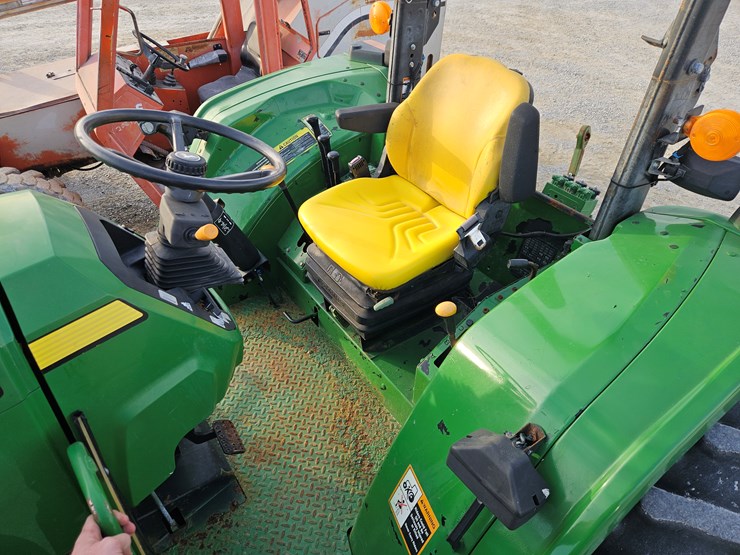 john-deere-6115d-image-16