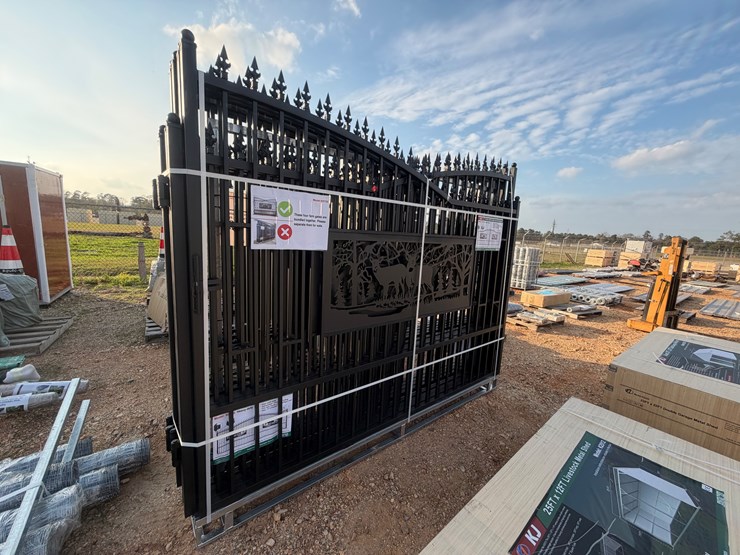 #8078-•-1-set-|-metal-driveway-gate,-deer-motif-image-3