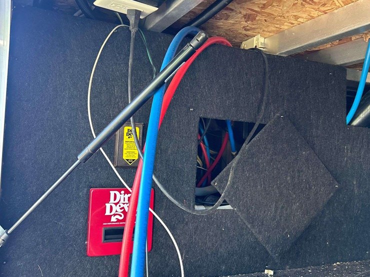 2013-keystone-laredo-la329re13-37ft.-t/a-fifth-wheel-travel-trailer-image-39