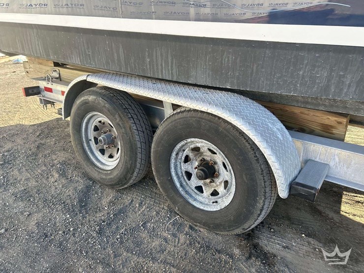 2008-regal-2565-express-cruiser-boat-with-t/a-continental-boat-trailer-image-10