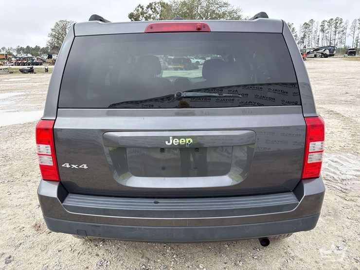 2017-jeep-patriot-image-32