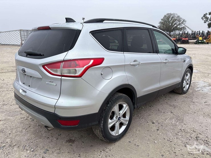 2015-ford-escape-image-3