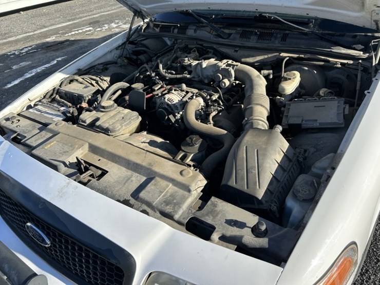 2007-ford-crown-victoria-sedan-image-33