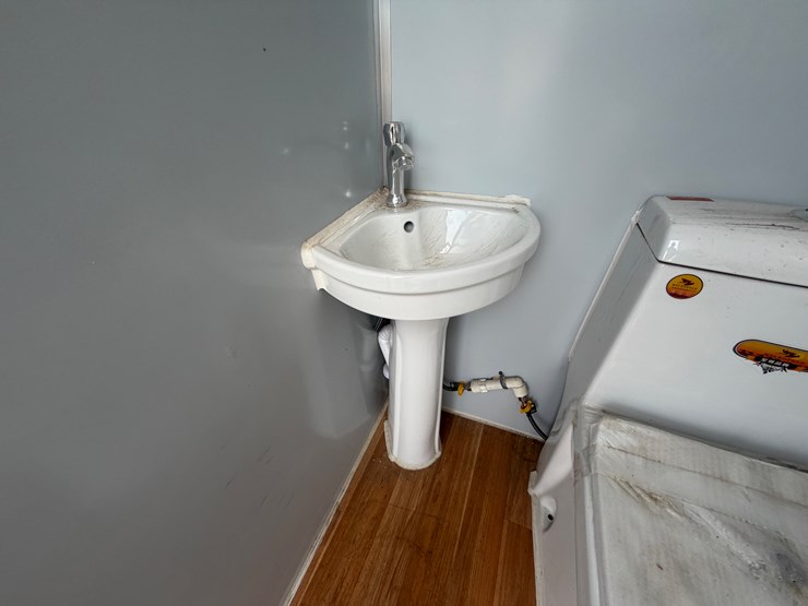 #8067-•-single-stall-portable-toilet-sink-|-grain-look-image-11