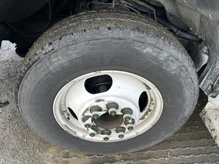 2016-chevrolet-express-paratransit-bus-image-9