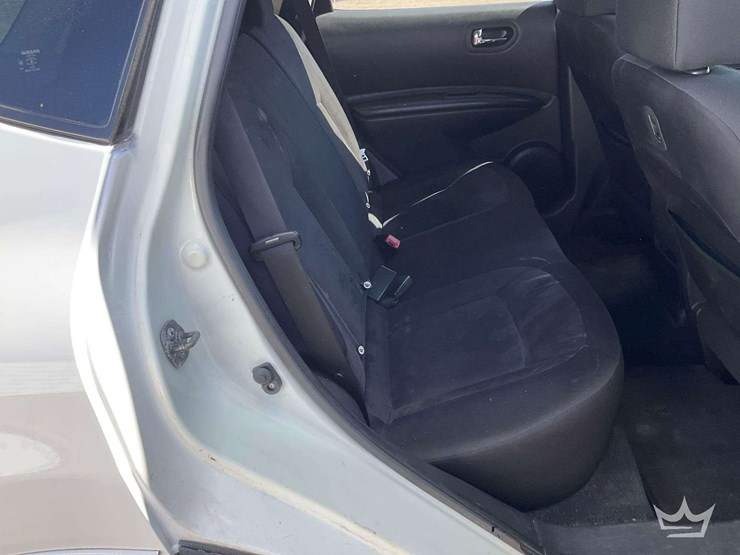 2011-nissan-rogue-image-30