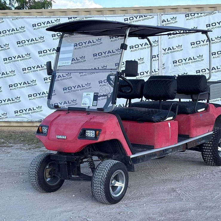 YAMAHA 4 SEAT GOLF CART