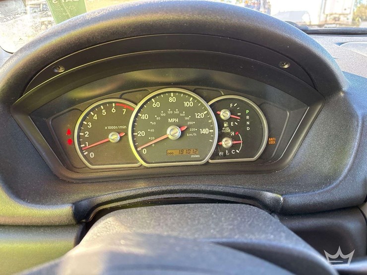 2004-mitsubishi-endeavor-image-12