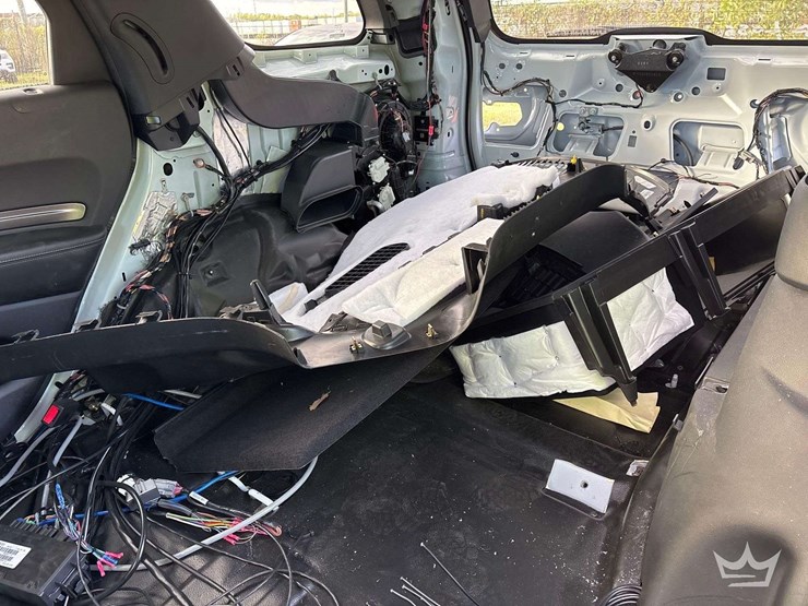 2023-dodge-durango-image-17