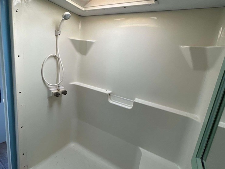 2013-keystone-laredo-la329re13-37ft.-t/a-fifth-wheel-travel-trailer-image-29