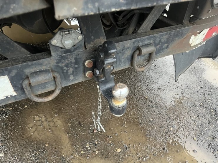 2000-freightliner-fl50-image-16