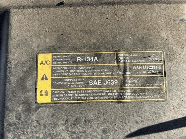 2007-ford-crown-victoria-sedan-image-36