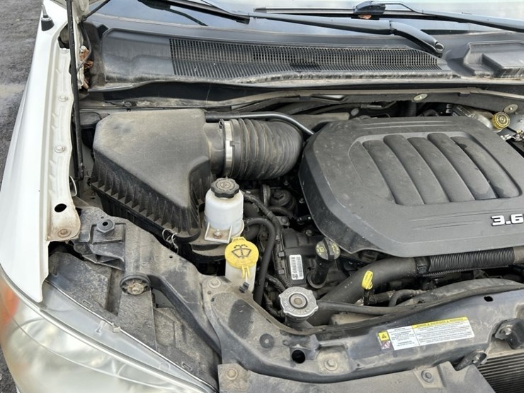 2011-dodge-grand-caravan-image-33