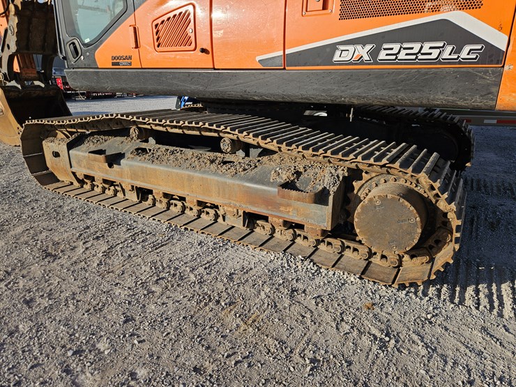 2022-doosan-dx225-lc-7-image-14