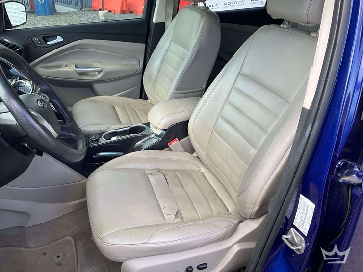 2016-ford-escape-image-13