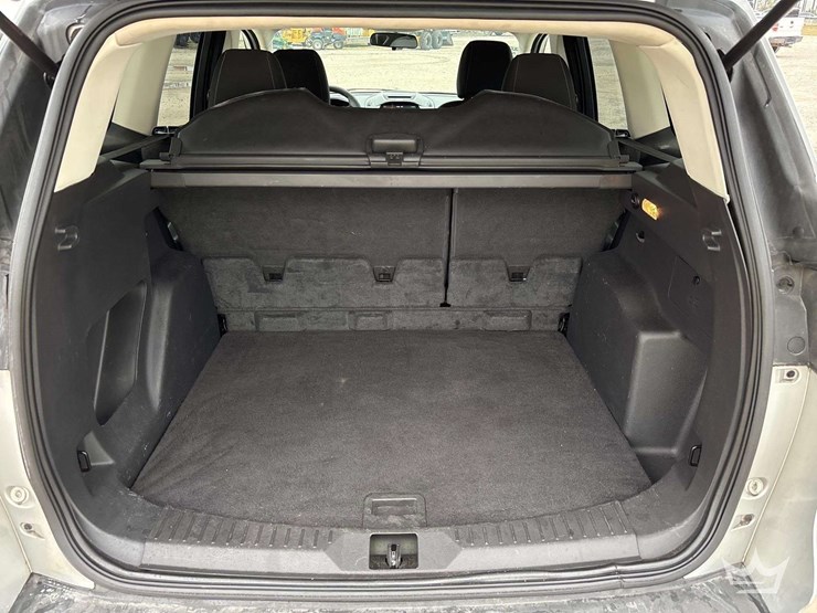 2015-ford-escape-image-23