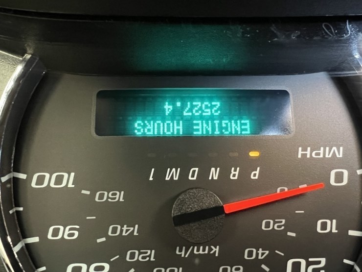 2019-gmc-savana-cargo-van-image-31