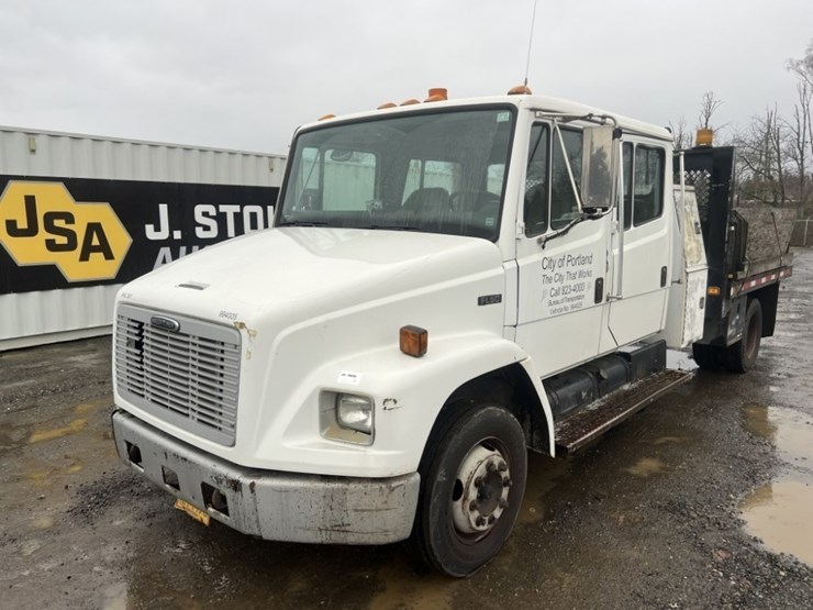 2000-freightliner-fl50-image-1