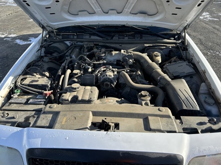 2009-ford-crown-victoria-sedan-image-37