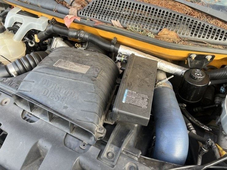 2012-chevrolet-express-school-bus-image-11