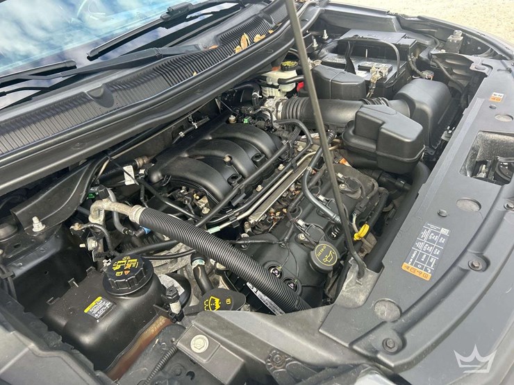 2017-ford-explorer-image-9