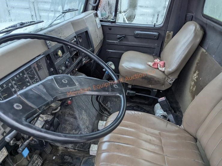 1992-international-4900-image-21