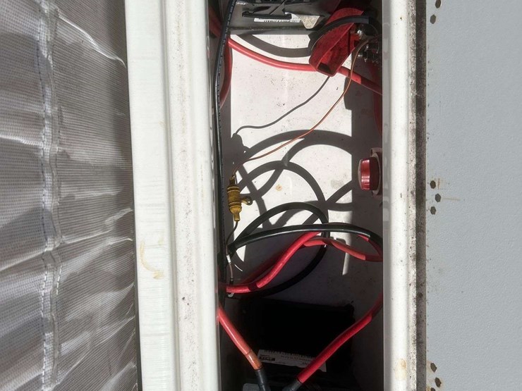 2018-sea-pro-boat-with-14ft.-s/a-magic-tilt-boat-trailer-image-6