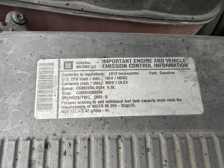 2012-gmc-sierra-utility-truck-image-15