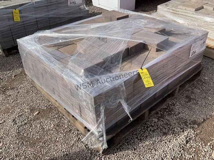 pallet-of-stone-pavers-image-4